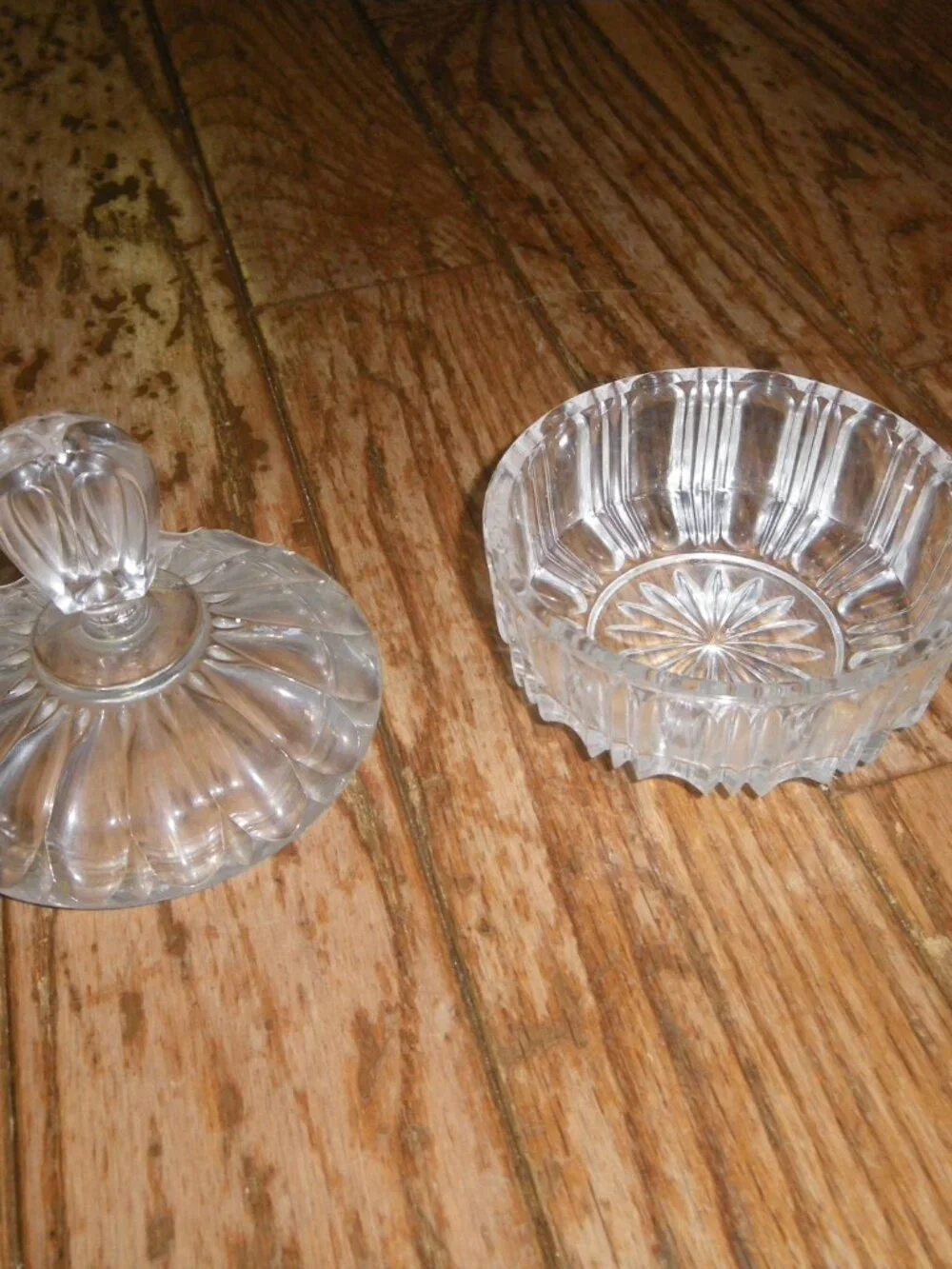 Vintage Small Glass Jewelry Trinket Knickknack Box